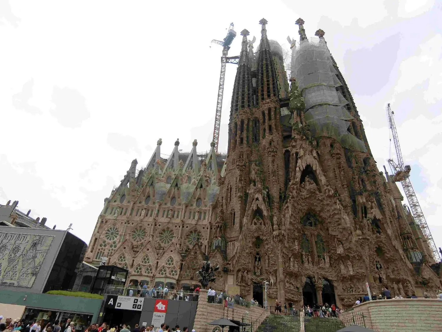 サグラダファミリア